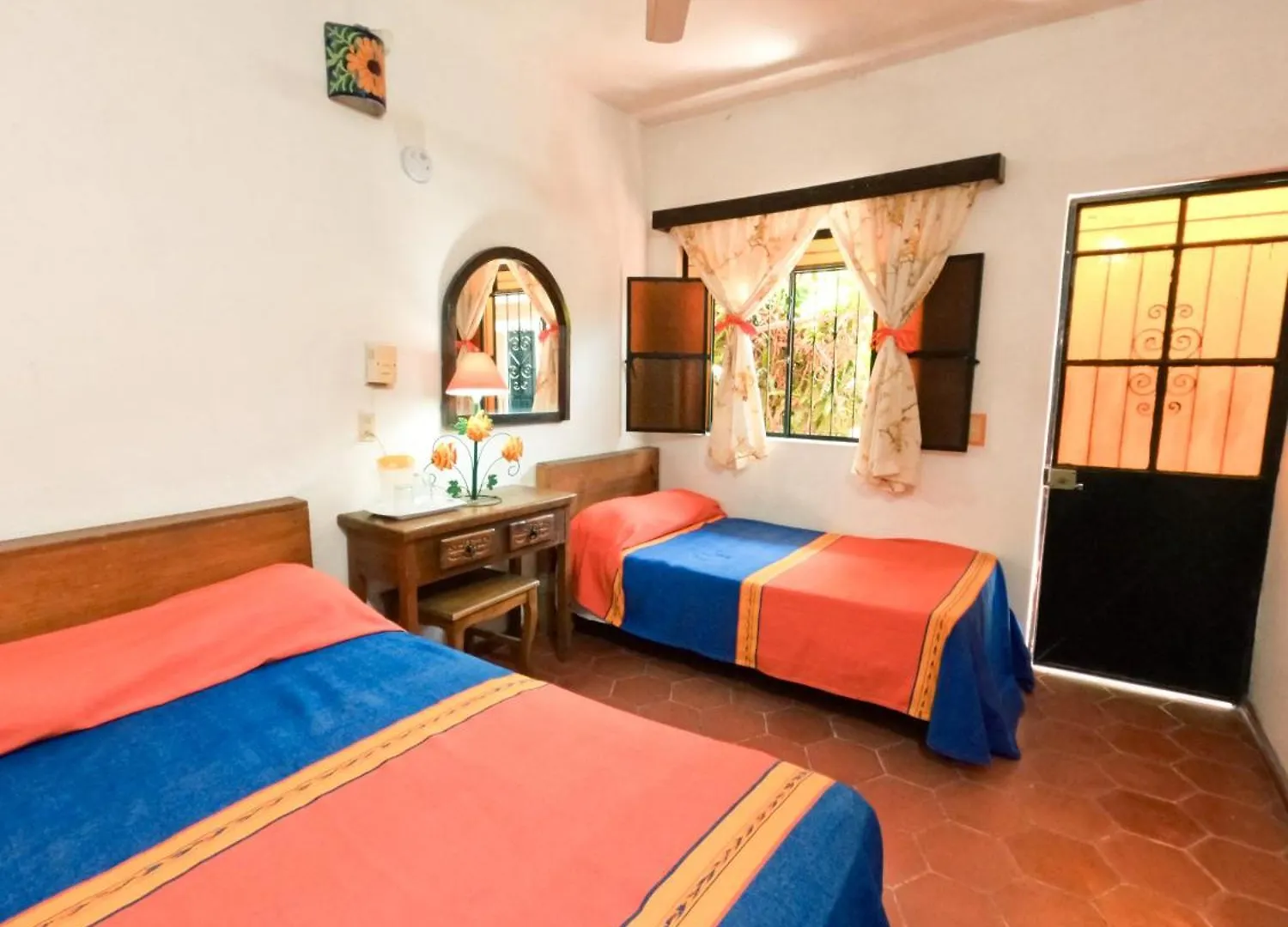 Hotel Azteca Puerto Vallarta 2*,  Mexico